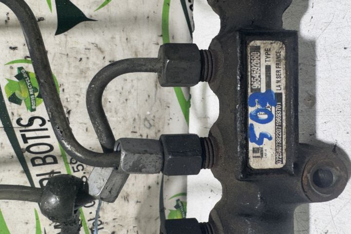 Rampa injectoare 9654592680 Peugeot 307 prima generatie (facelift)