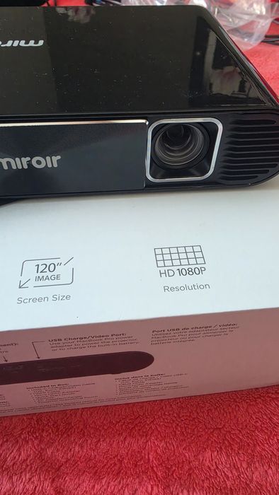 Video proiector portabil Miroir M631