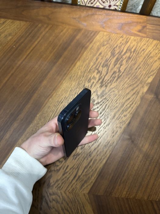 Iphone 15 pro 256 gb идеальный