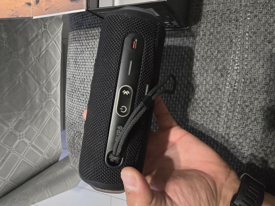 JBL Flip 6 Без забелешки.