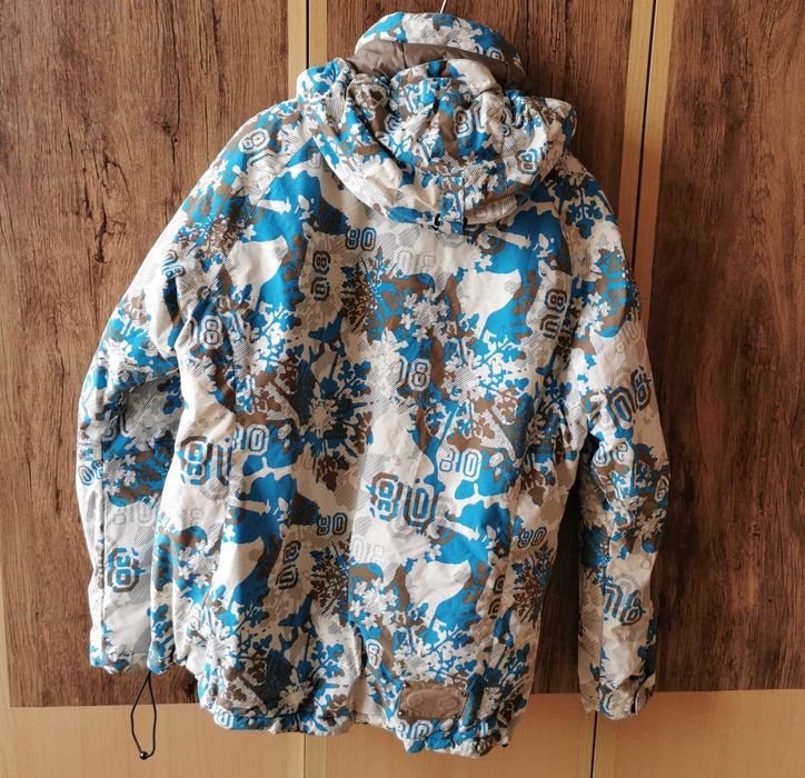 Дамско яке за ски и сноуборд