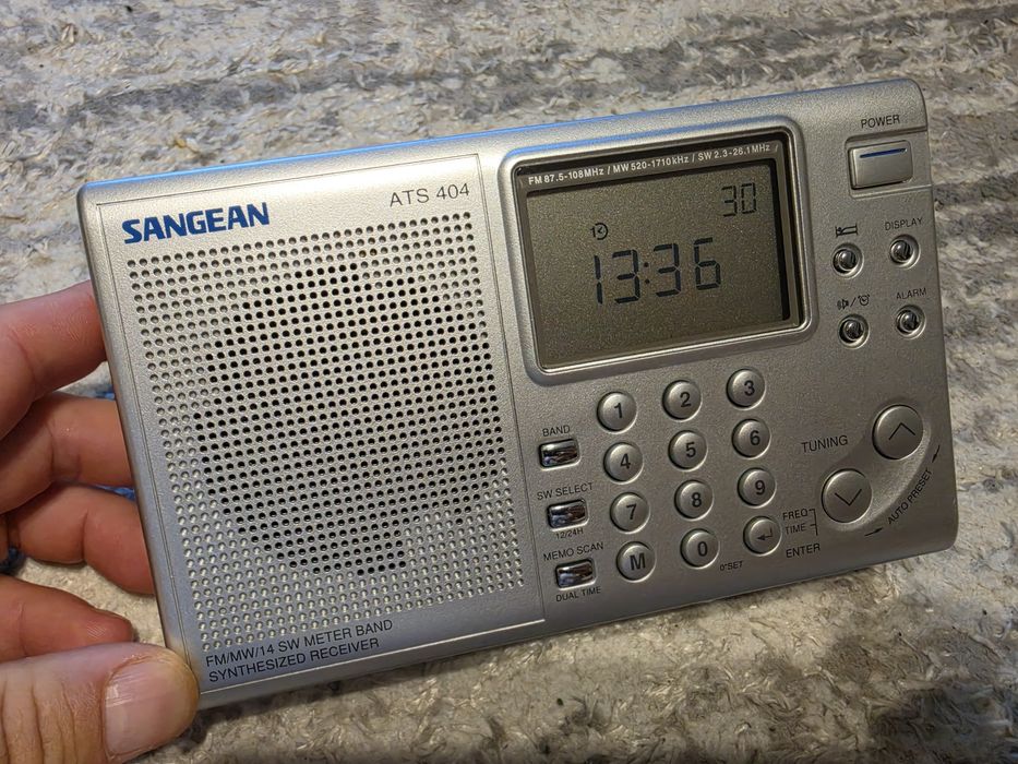 Radio portabil Sangean ATS 404 + antena  shortwave unde scurte