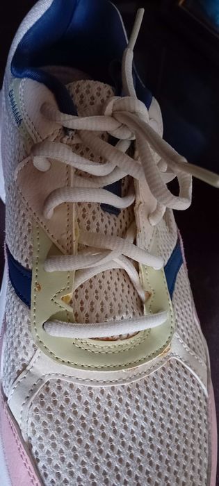 Skechers Air-Cooled Memory Foam