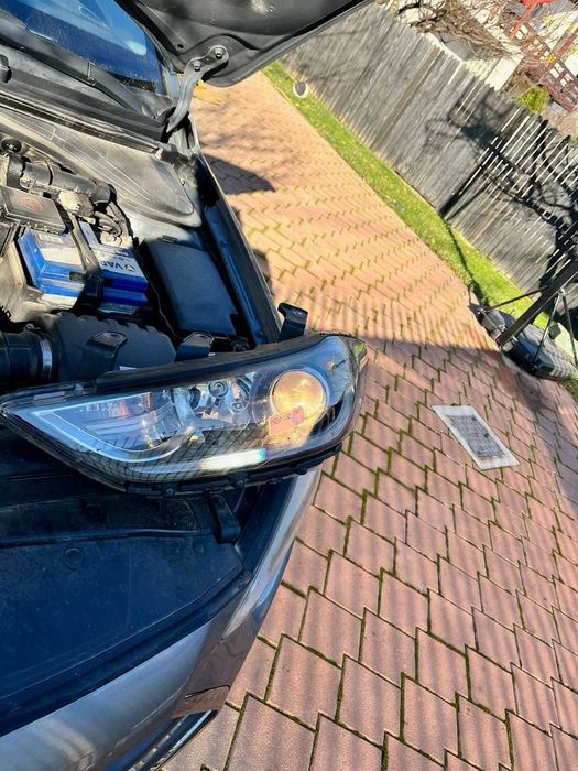 Far stanga Hyundai Elantra 2016-2018 second hand