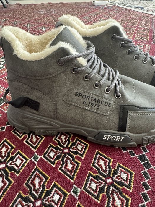 Новая мужская зимняя обувь сатылады