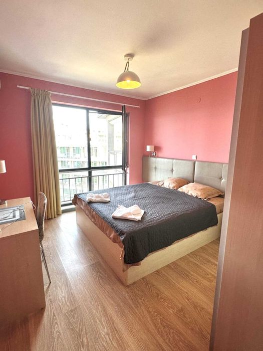 Продавам апартамент на първа линия на морето в гр. Бяла 186кв.м.