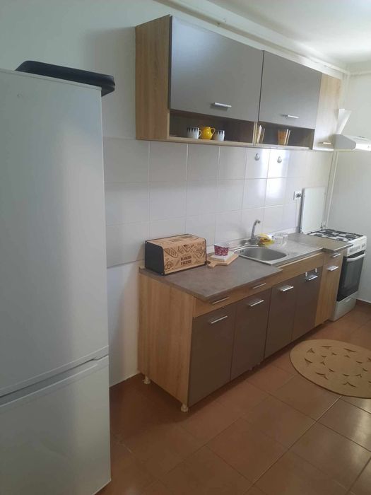 Inchiriez garsoniera Dimitrie Leonida