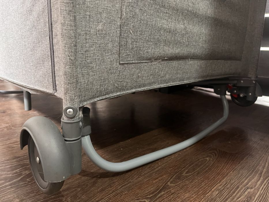 Кроватка - манеж