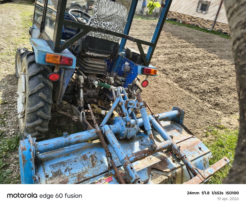 Tractor de vânzare