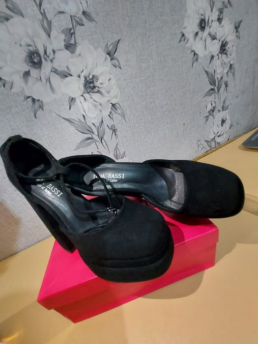 Женская обувь.. Бренд