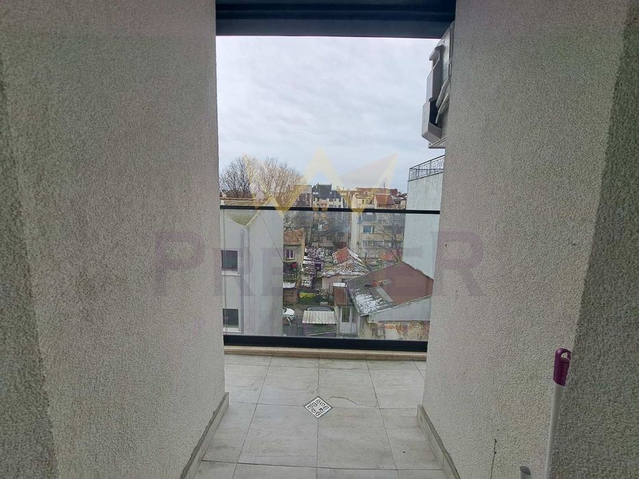 Дава се под наем Двустаен апартамент в Варна, Колхозен пазар - 55 кв.м за 433.5 € - Снимка #7