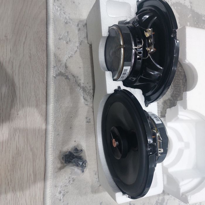 Оригинальные колонки инфинити 320w и 220w