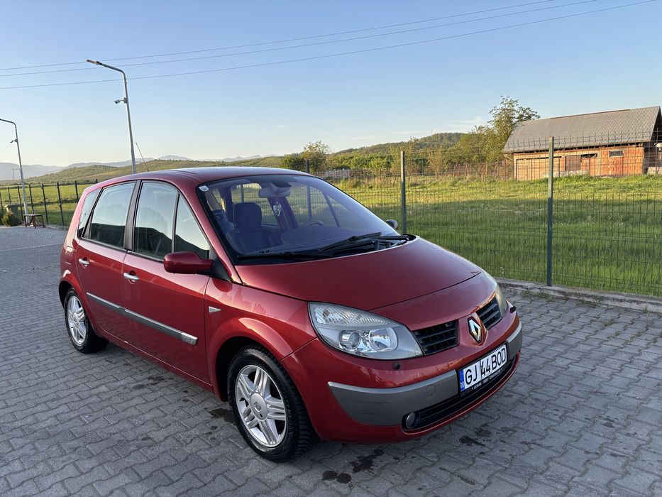 Renault Scenic ! 1.9 dci ( diesel ) full pentru anul ei ! Anul 2004