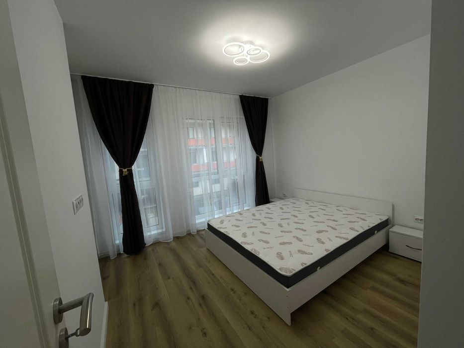 Inchiriez apartament Floresti