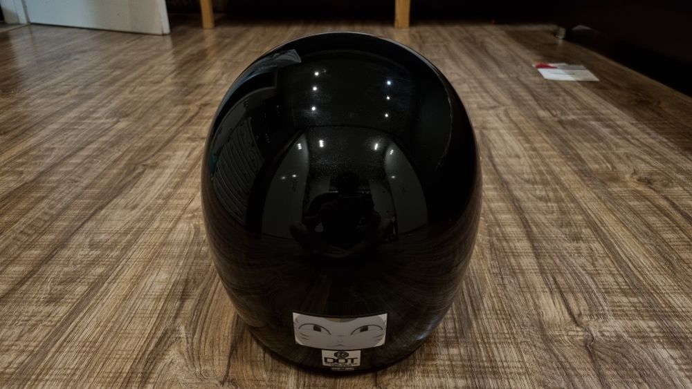 Продам Черный Мотошлем