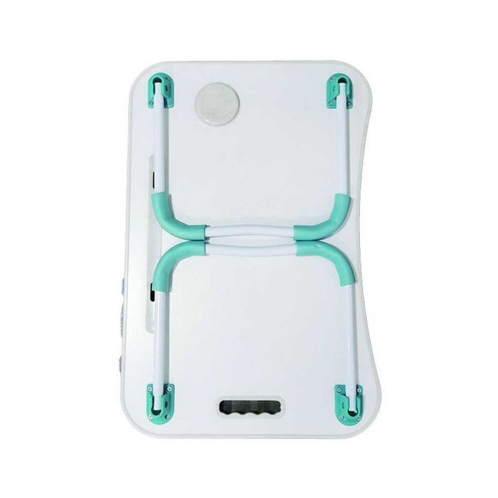 Детска масичка с място за чаша