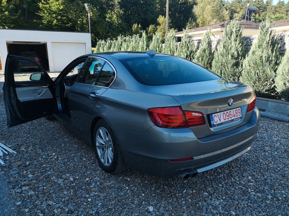 BMW 528i 245 CP/2012