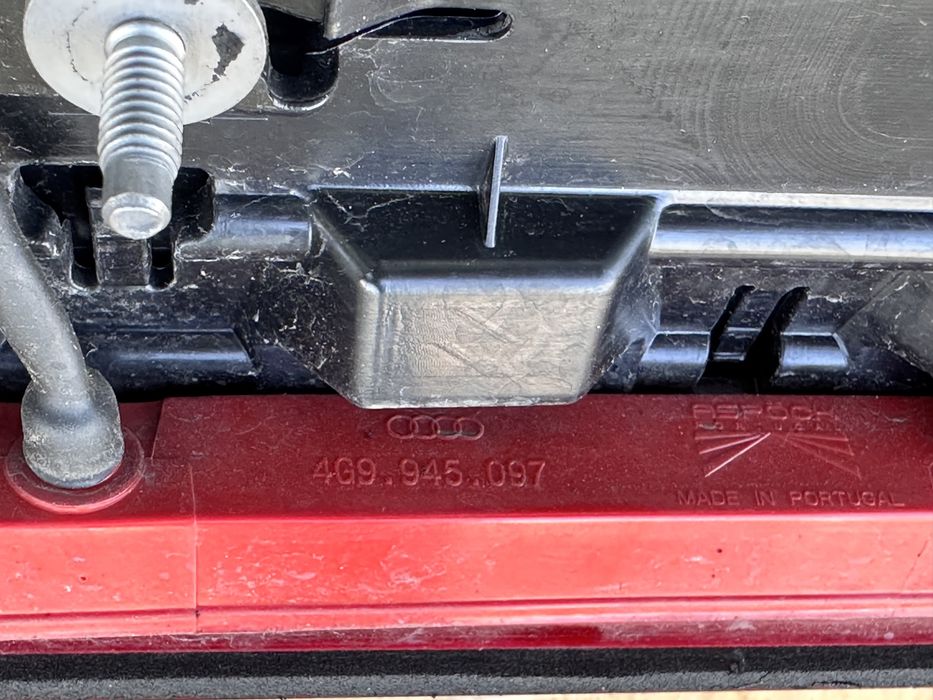 Лип багажник AUDI A6 C7 Комби 4G9827933E 4G9945097