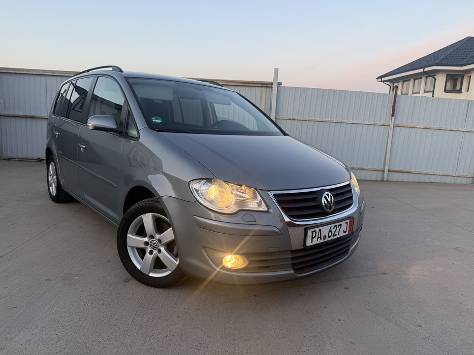 VW TOURAN 1.9 tdi* 105 cp* 2009* Automat* IMPECABIL!!!
