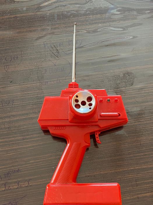 Машина детская с пультом