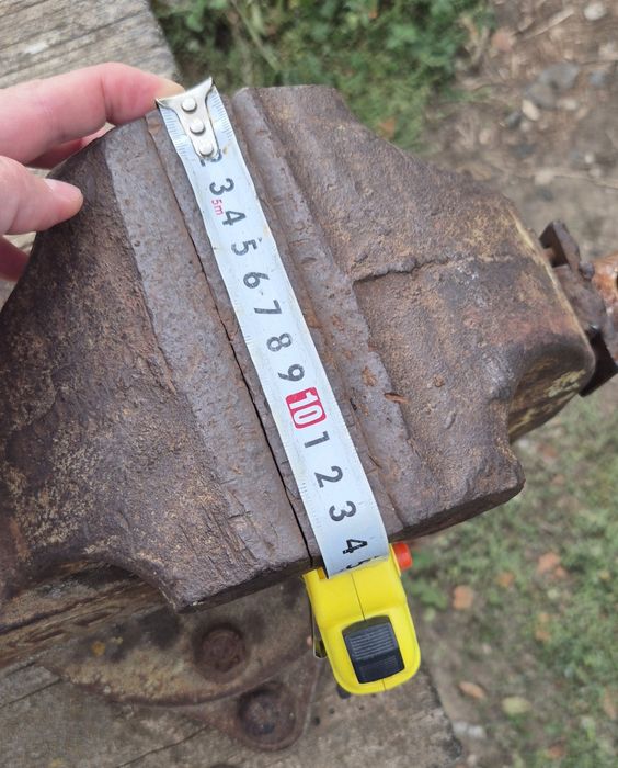 Продам тиски (СССР)