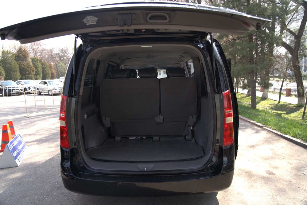 Hyundai H1 7 ва 10 ўринлик минивен хизматлари