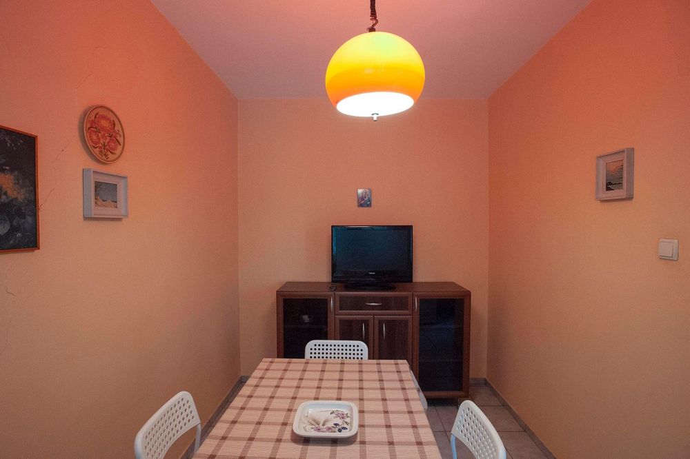 Тристаен апартамент под наем в ж.к. Лагера, 2224585 - снимка 2
