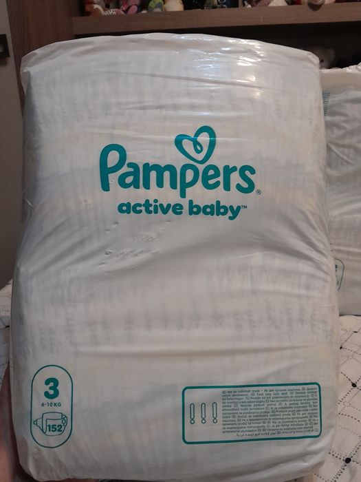 Pampers Nr. 3 (304 bucati), 2×152. Transport 4.99 lei