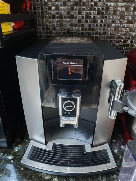 Jura E8 Mașina de cafea Premium  High End!
