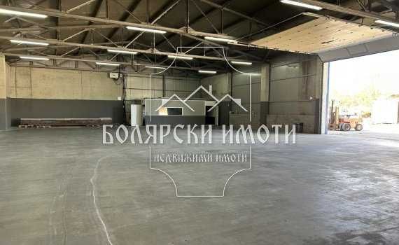 Дава се под наем Склад в Велико Търново, Промишлена зона - Запад - 440 кв.м за 1800 € - Снимка #3