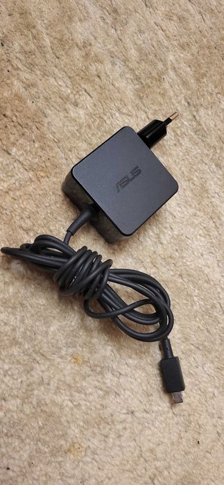 ASUS incarcator 19V-1.75A mufa dretunghiulara  70 lei