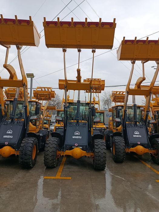 Фронтальная погрузчик