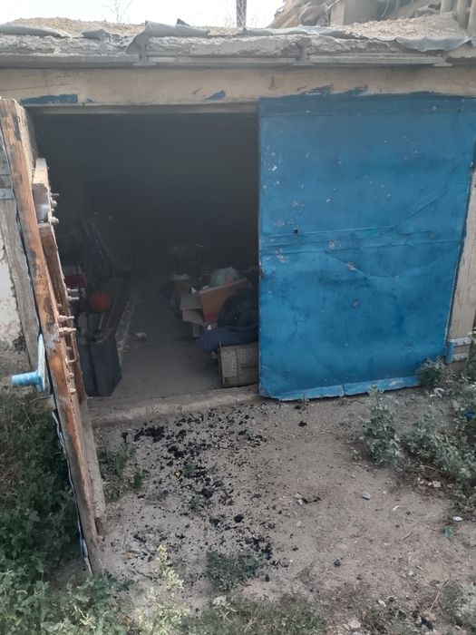 Продам гараж на низу