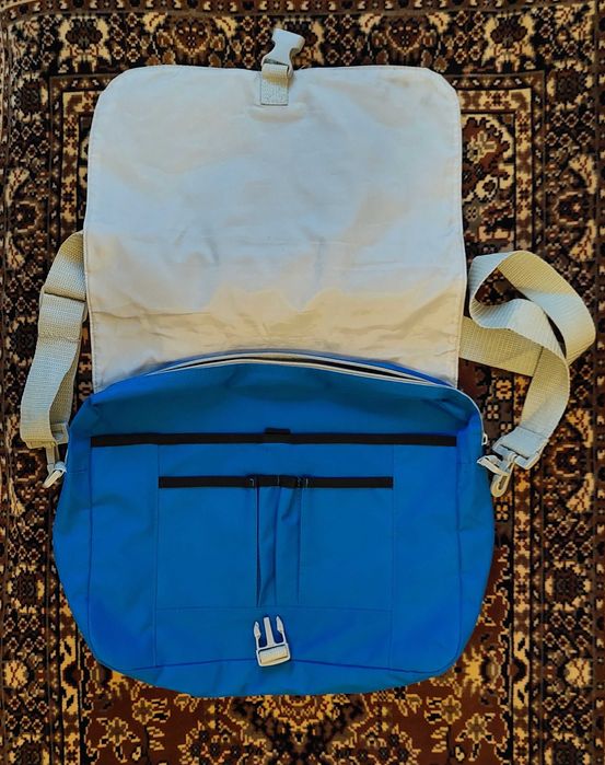 Сумка мессенджер через плечо