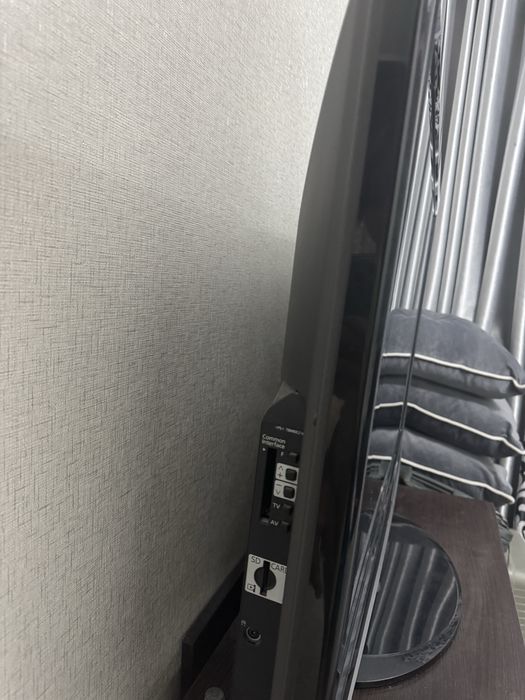 Телевизор на запчасти