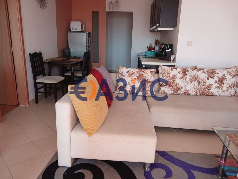 Продава се Двустаен апартамент в к.к. Слънчев бряг - 73 кв.м за 1020 €/кв.м - Снимка #9