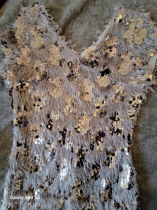 Уникална рокля М размер