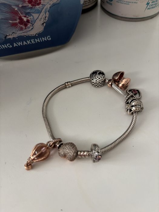 Оригинална гривна Pandora Rose с 6 чарма – комплект или на бройка