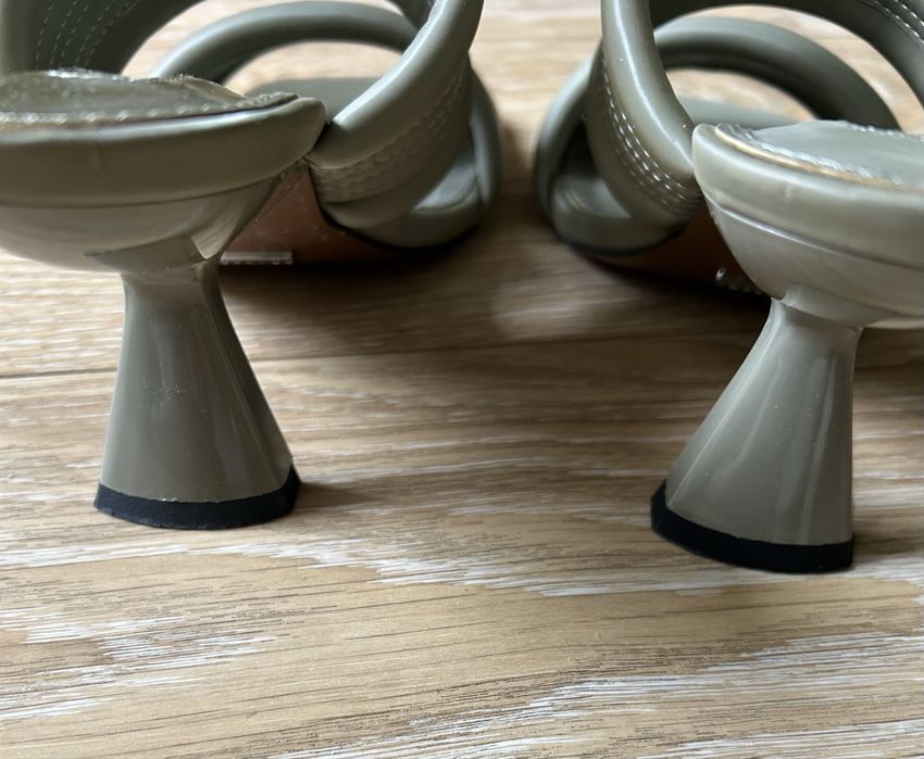 Сабо женские-37 разм.