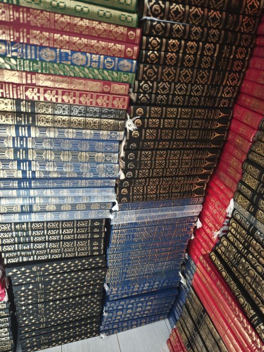 Colecție Prietenii Cartii, 350 vol, Cartonate, LUX