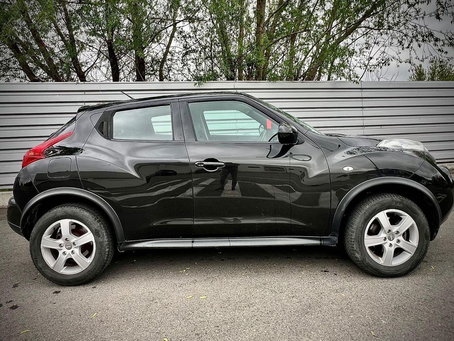 Mașina Nissan Juke