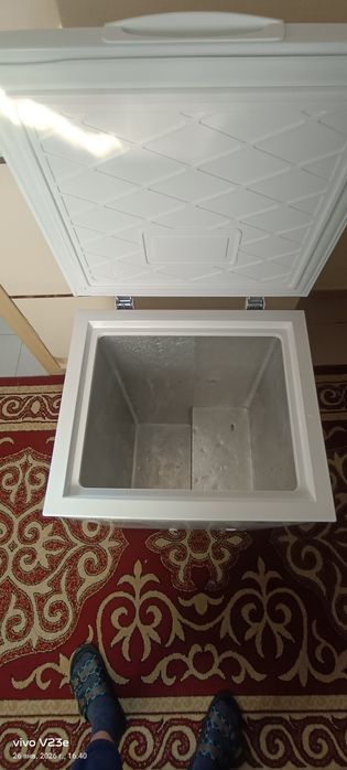 Продам морозильник