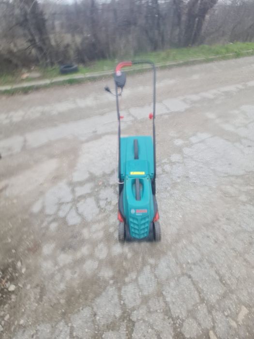 Електрическа Косачка BOSCH