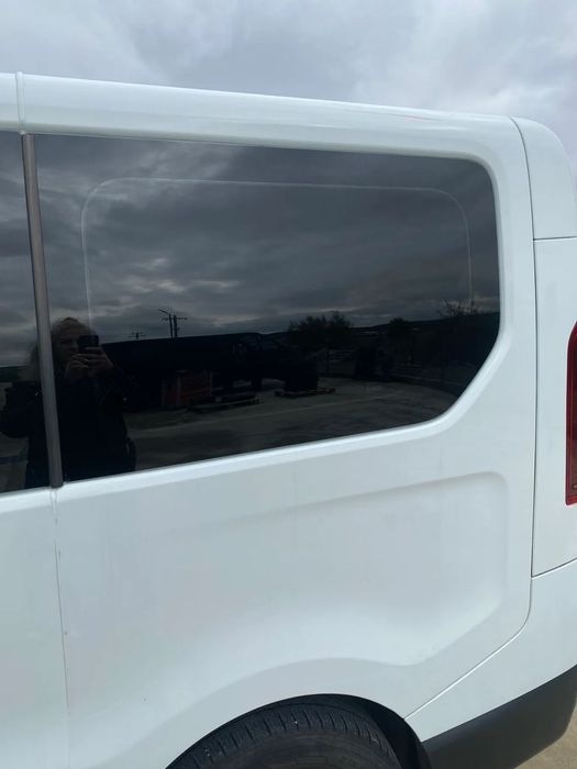 Geam lateral dreapta si stanga pentru Renault Trafic / Opel Vivaro / N