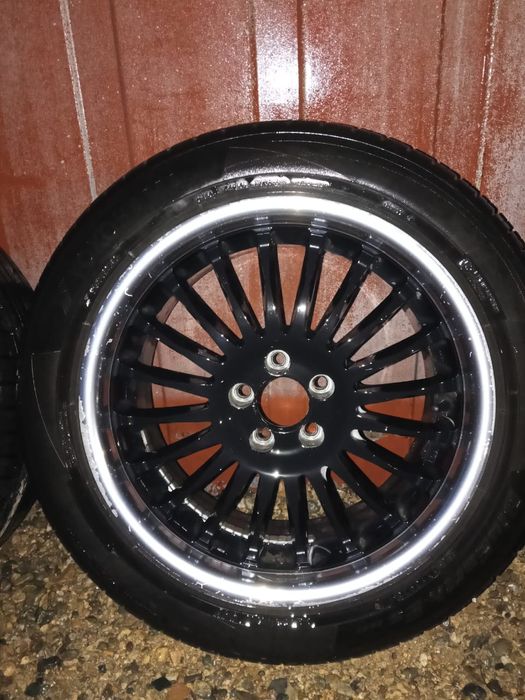 Продам диски с резиной.