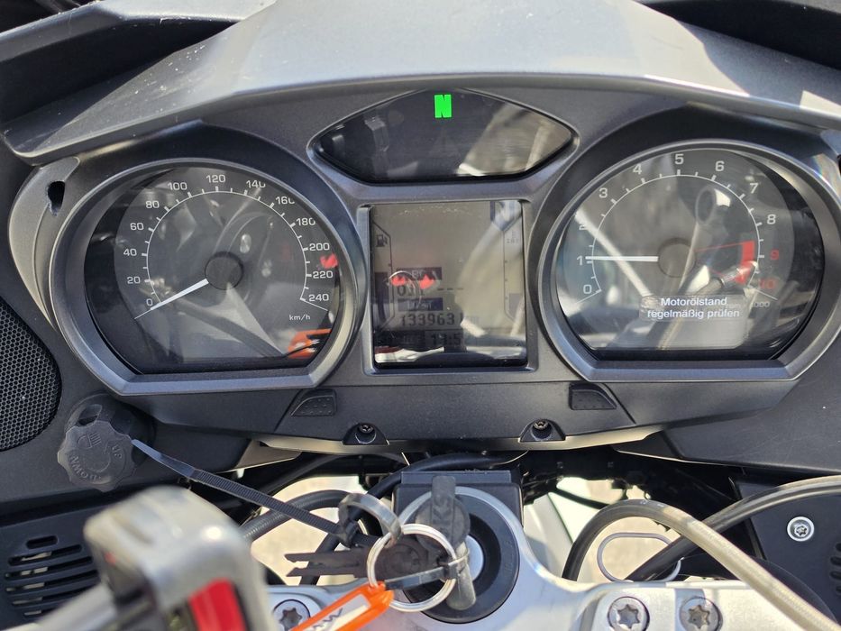 Motocicleta-  BMW R 1200 RT