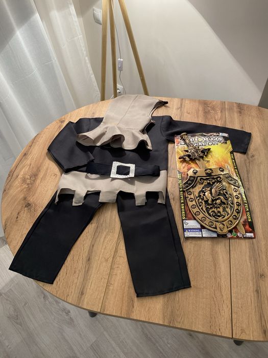 Костюмы  тематические