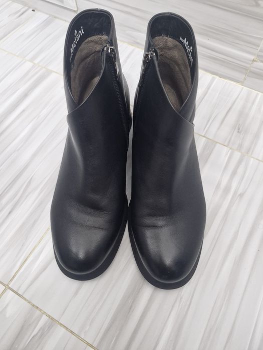 Продаётся женские сапоги