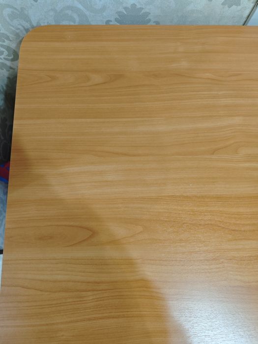 Кухонный стол     .