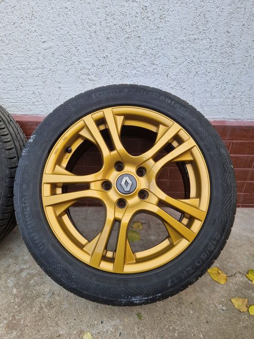 Vand jante r17 de renault.